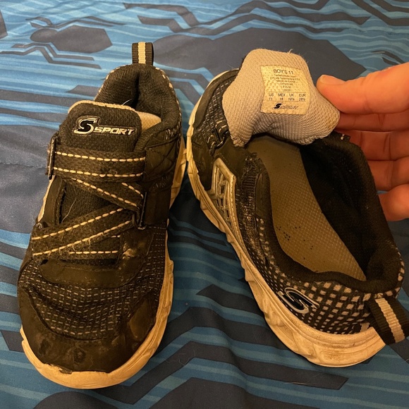 Toddler sport made by sketcher - Picture 1 of 2